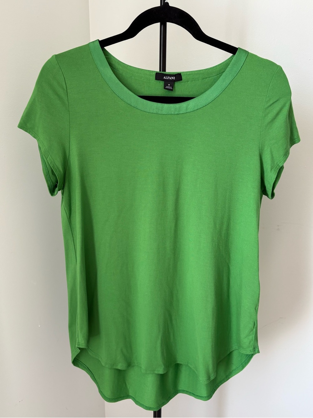 Alfani Bright Green Short Sleeve Scoop Neck Tee